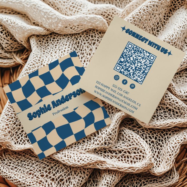 Tarjeta De Visita Cuadrada Retro Beige & Blue Wavy Checkerboard with QR Code  (Subido por el creador)