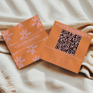 Tarjeta De Visita Cuadrada Retro Rosa Naranja Código QR Floral Groovy Femenin