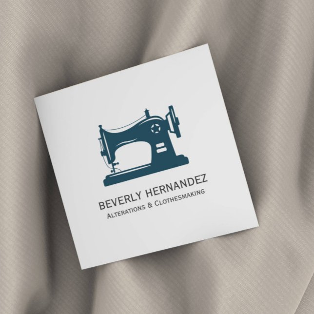 Tarjeta De Visita Cuadrada Selva de máquina de coser de cosecha verde azulada (elegant sewing machine vintage style themed business card)