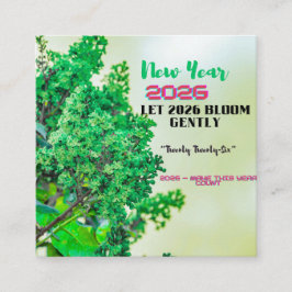 Tarjeta De Visita Cuadrada Taza de café del año nuevo 2026 con diseño de bosq