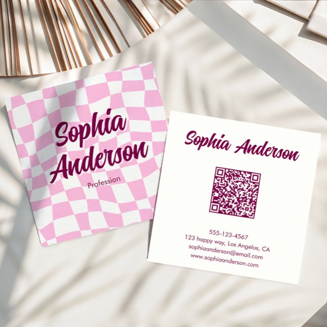 Tarjeta De Visita Cuadrada Trendy Pink Checkerboard with QR Code (Subido por el creador)