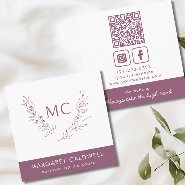 Tarjeta De Visita Cuadrada Wreath de monograma púrpura Dusky (Dusky Purple Monogram Wreath Social Media Square Business Card)