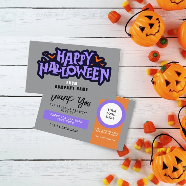 Tarjeta De Visita Cupón de Halloween con zorrillos grises o tratados (Halloween Discount Coupon Business Cards Pack of 100 in Orange, Purple and Grey and Black)