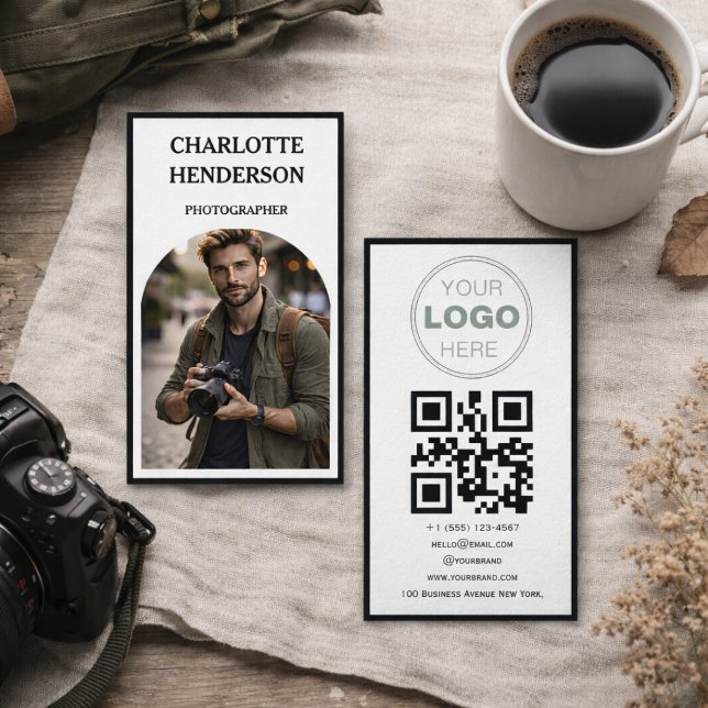 Tarjeta De Visita Custom Business Review QR Code Logo (Minimalist QR Code Professional Design Business Card)