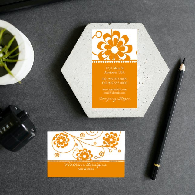 Tarjeta de visita de Blooms de Desplazamiento de n (Orange Scroll Blooms Business Card)
