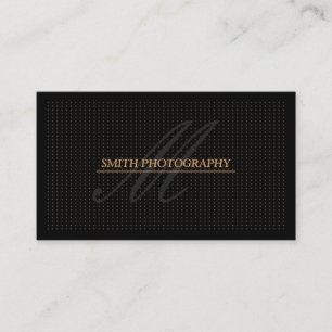 Tarjeta de visita de oro moderna del negro de la