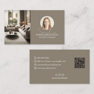 Tarjeta De Visita Diseñador de Interiores Script Nombre Foto QR Beig
