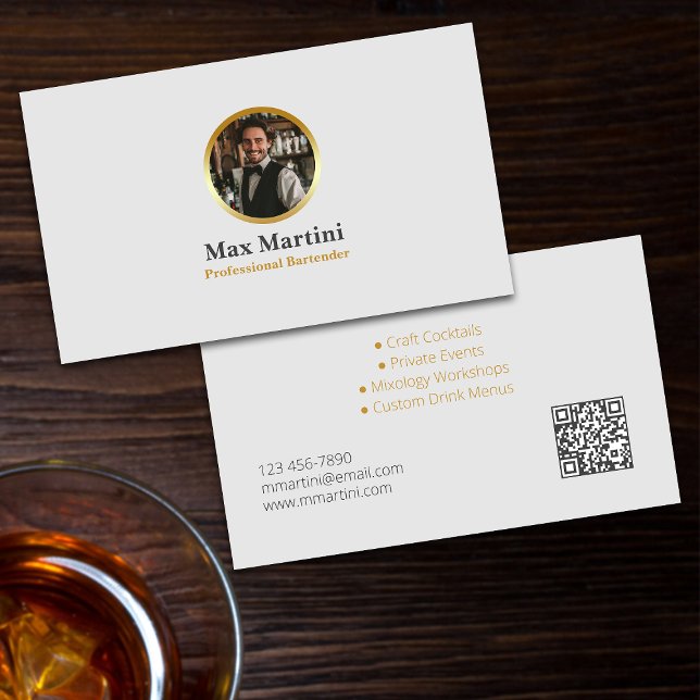 Tarjeta De Visita Diseño elegante de Barman Profesional (Subido por el creador)