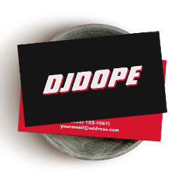 Tarjeta De Visita DJ moderno BOLD blanco negro y tipografía roja