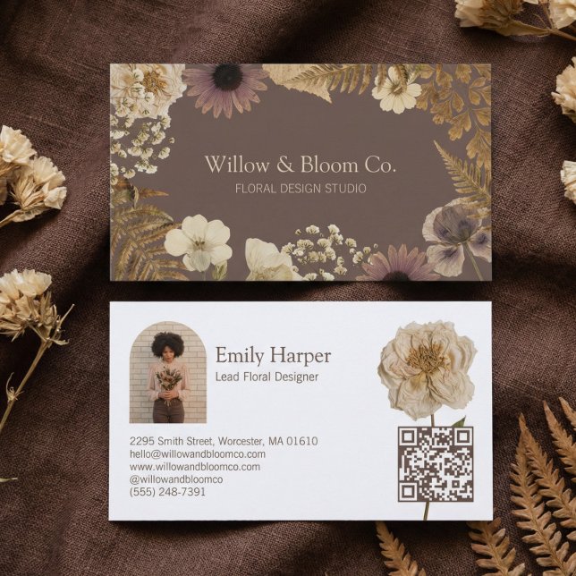 Tarjeta De Visita Elegant Boho Botanical Wildflower Floral Photo QR (Elegant Boho Botanical Wildflower Floral Photo QR Business Card)
