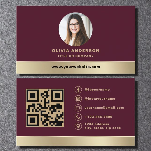Tarjeta De Visita Elegant Burgundy Gold Logo QR Code Photo (Subido por el creador)