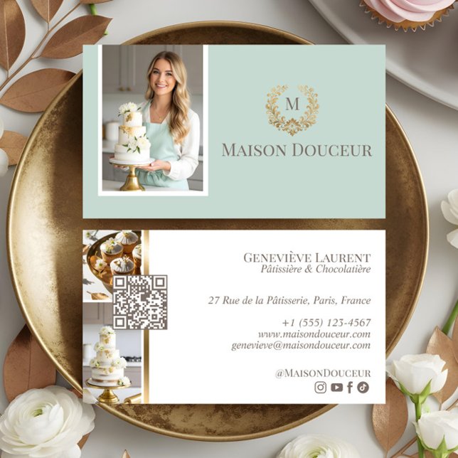 Tarjeta De Visita Elegant Luxury Home Baker Floral Crest Monogram  (Elegant Luxury Home Baker Floral Crest Monogram Business Card)