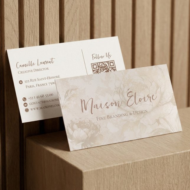 Tarjeta De Visita Elegant Luxury Modern Professional Floral QR Code (Elegant Luxury Modern Professional Floral QR Code Business Card)