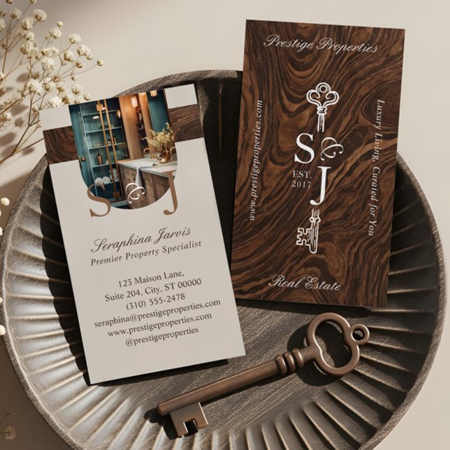 Tarjeta De Visita Elegant Woodgrain Key Monogram Stylish Arch Photo (Elegant Woodgrain Key Monogram Stylish Arch Photo Business Card)