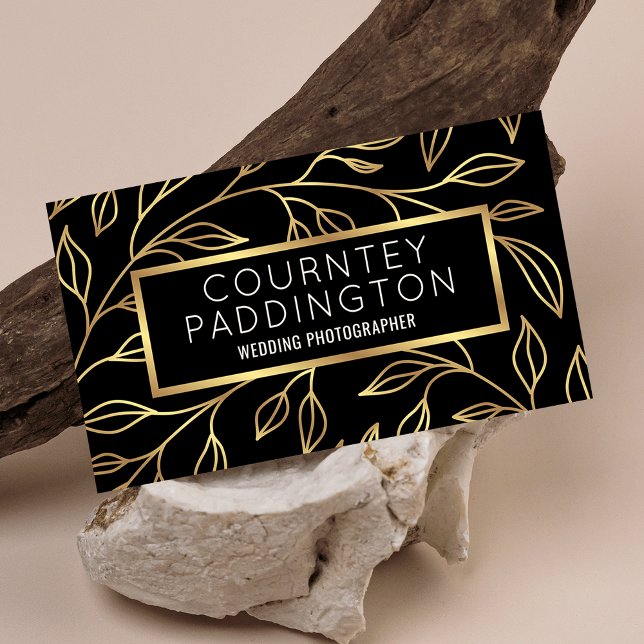 Tarjeta De Visita Elegante Black & Gold Floral Moderno Profesional (Elegant black and gold business cards with floral background & faux gold effects)