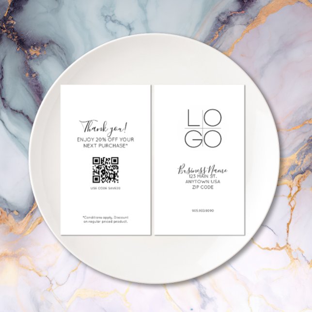 Tarjeta De Visita Elegante blanco guión mínimo descuento de prueba Q (Elegant Minimal Script double-sided Discount card)