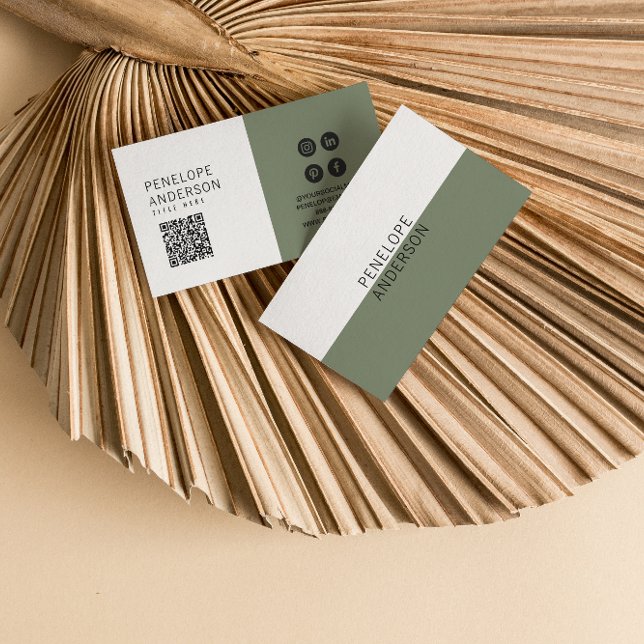 Tarjeta De Visita Elegante código QR verde neutro Boho Moda moderna (Subido por el creador)