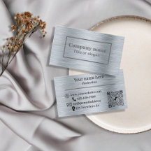 Tarjeta de visita elegante de color plata metálico