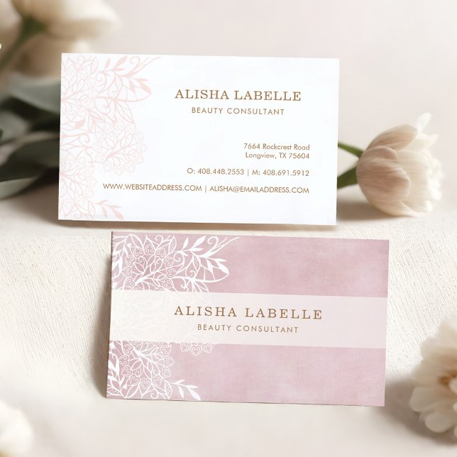 Tarjeta De Visita Elegante encaje floral rosa y blanca de Rubor (Elegant Blush Pink & White Floral Foliage Lace Business Card)
