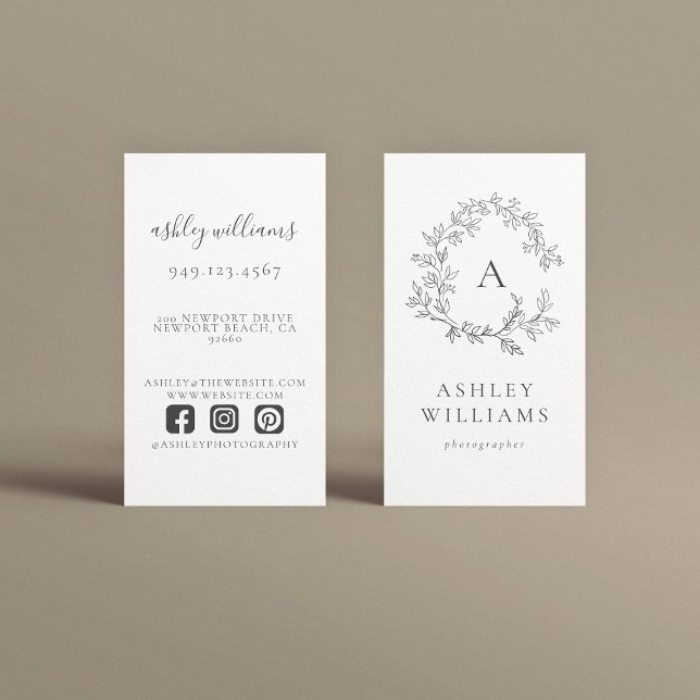 Tarjeta De Visita Elegante Escudo floral profesional de monograma gr (Subido por el creador)