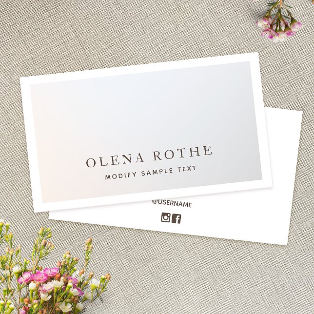 Tarjeta de visita elegante gris plateado con borde (Subido por el creador)