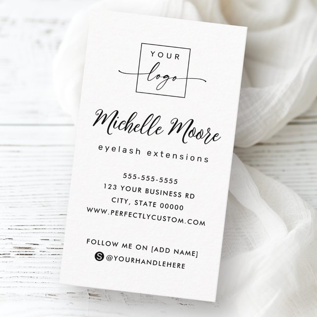Tarjeta De Visita Elegante guión personalizado vertical blanco (White vertical custom logo business card with your name in and elegant script)