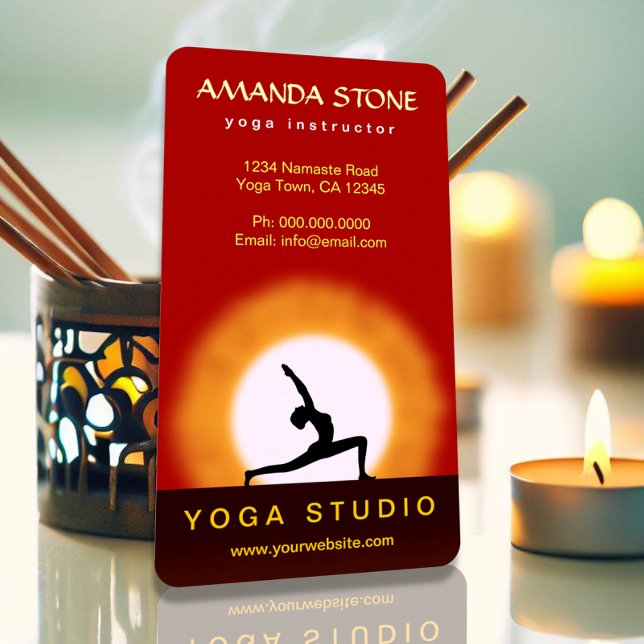 Tarjeta De Visita Elegante instructor de yoga Sunrise Warrior Pose (Subido por el creador)