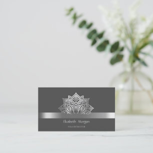 Tarjeta De Visita Elegante Lotus Estiloso Gris con Franja Plateada
