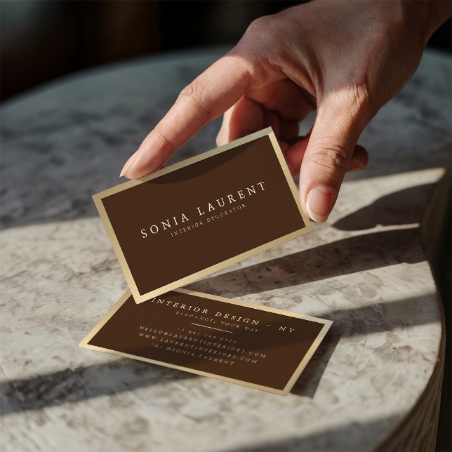 Tarjeta De Visita Elegante moda oro metálico marrón oscuro minimalis (Elegant chic gold metallic dark brown minimalist)