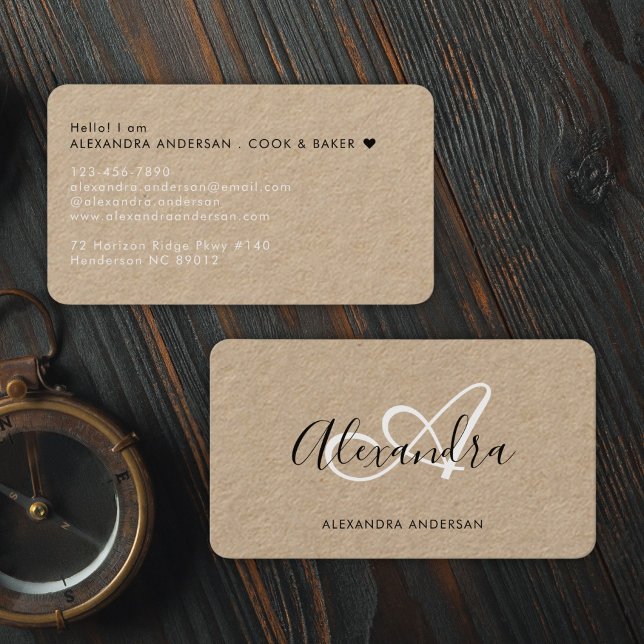 Tarjeta De Visita Elegante Monograma Blanco Negro Nombre Kraft (Elegant Monogram Black White Script Name Kraft Business Card)