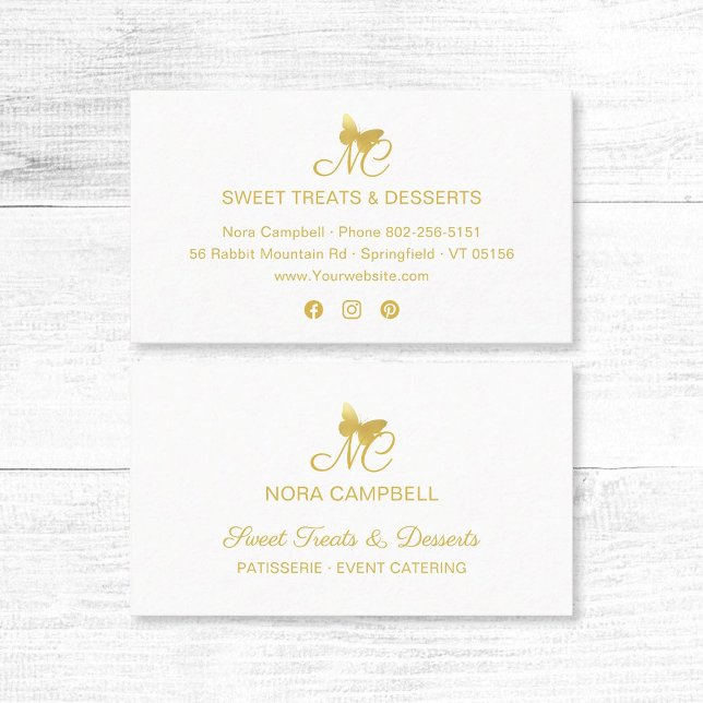 Tarjeta De Visita Elegante monograma de mariposa dorada medios socia (Modern, elegant gold typography, butterfly monogram business card featuring social media icons.)