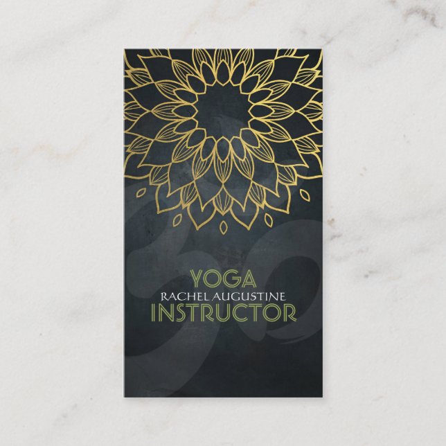Tarjeta De Visita Elegante Relieve metalizado dorado Floral Yoga Med (Anverso)