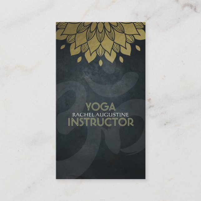 Tarjeta De Visita Elegante Relieve metalizado dorado Floral Yoga Med (Anverso)