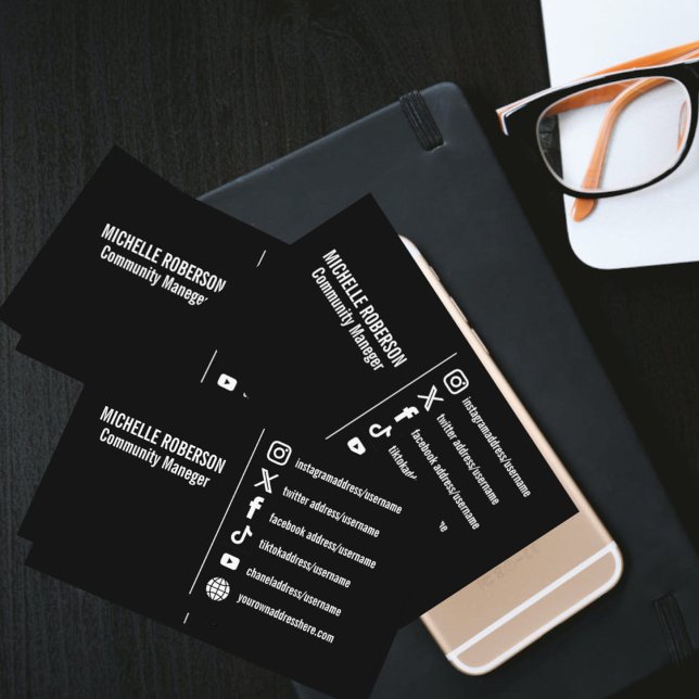 Tarjeta De Visita Elegantes iconos blancos de los medios sociales fo (Personalized professional black and white elegant social media icons business card)