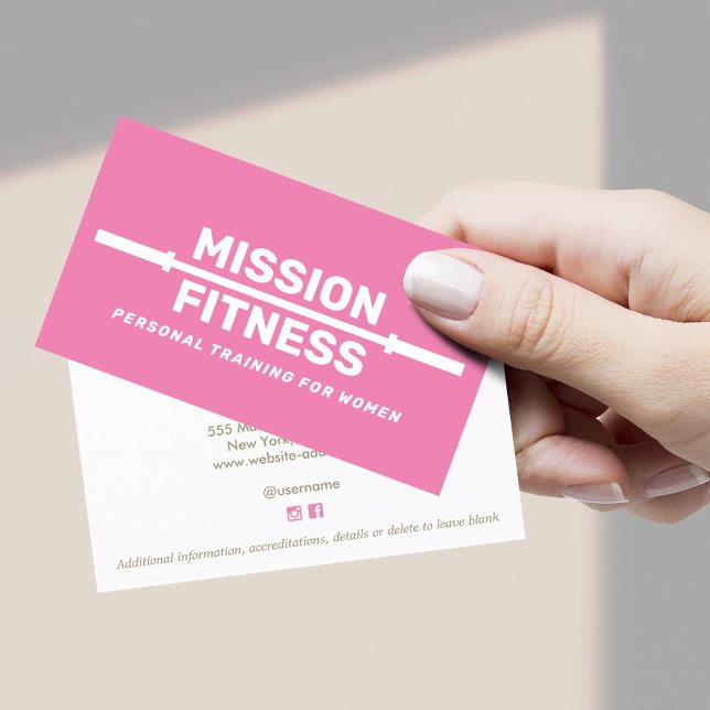 Tarjeta De Visita Entrenador personal de fitness femenino rosa (Subido por el creador)