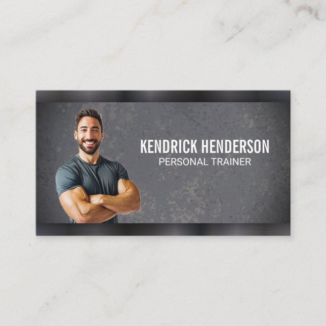 Tarjeta De Visita Entrenador personal | Hombre muscular sonriendo (Anverso)