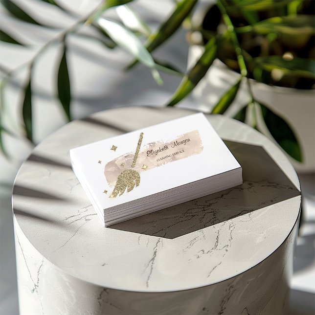 Tarjeta De Visita Escoba de destellos dorados con trazo de pintura e (Subido por el creador)