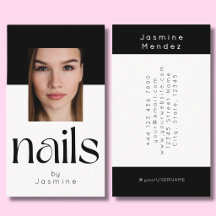 Especialista en uñas de foto elegantes en blanco y