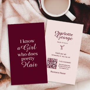 Tarjeta De Visita Estilo de cabello Rubor y Burgundy Script