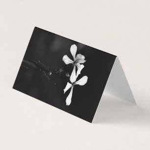 Tarjeta De Visita floral en blanco y negro minimalista