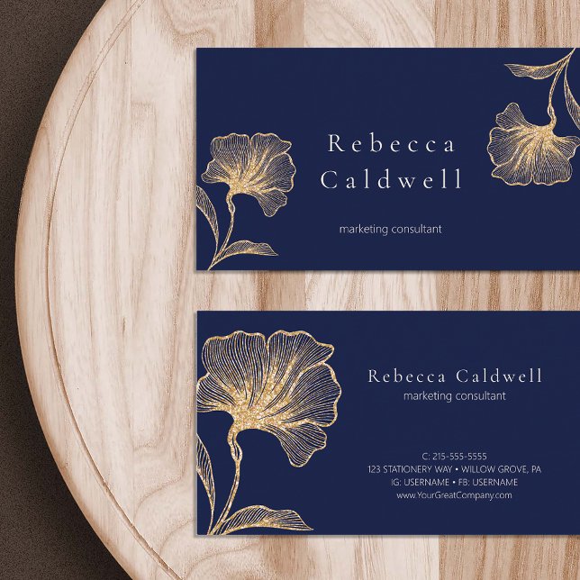 Tarjeta De Visita Floral floral de oro azul real (Royal Blue Gold Floral Feminine Business Card)