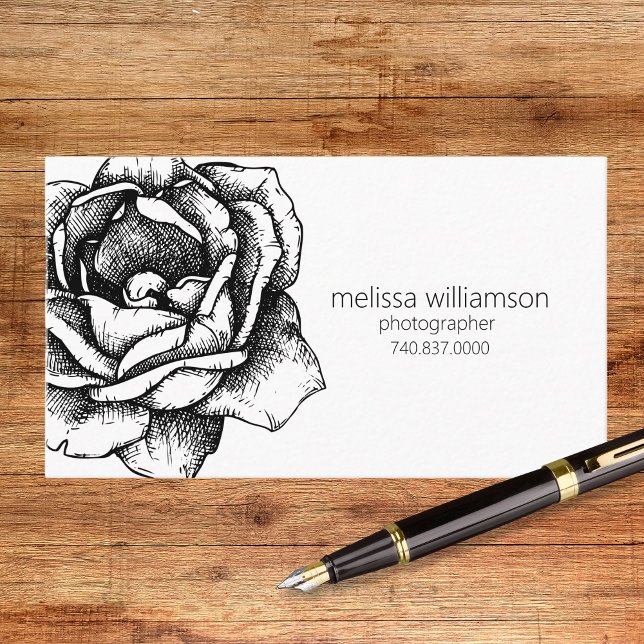 Tarjeta De Visita Floral Minimalista (Subido por el creador)