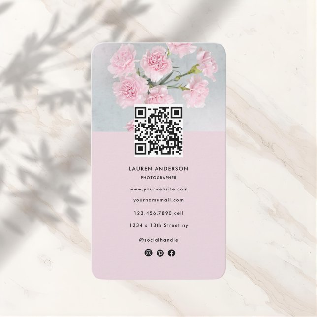 Tarjeta de visita floral rosa moderna con foto y Q (Subido por el creador)