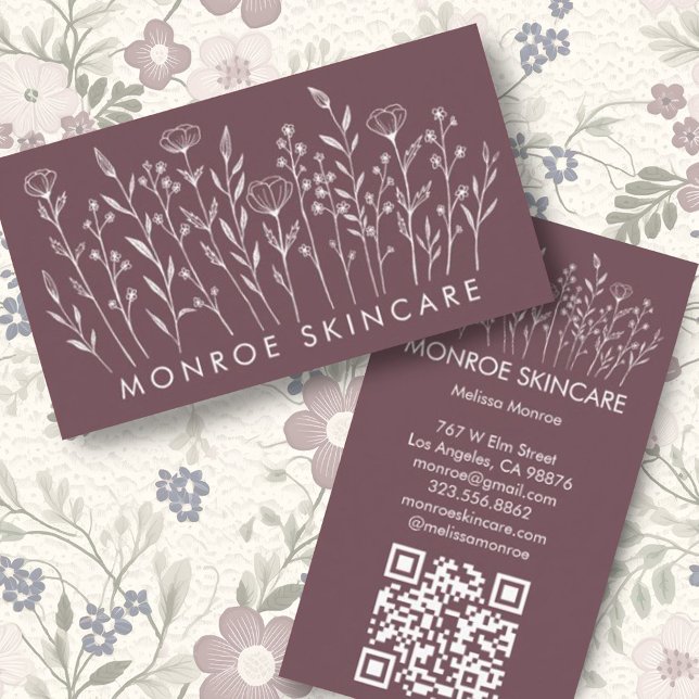 Tarjeta De Visita Flores silvestres Moda elegante línea de arte Pers (Lovely elegant floral line art decorates these custom business cards with QR codes)