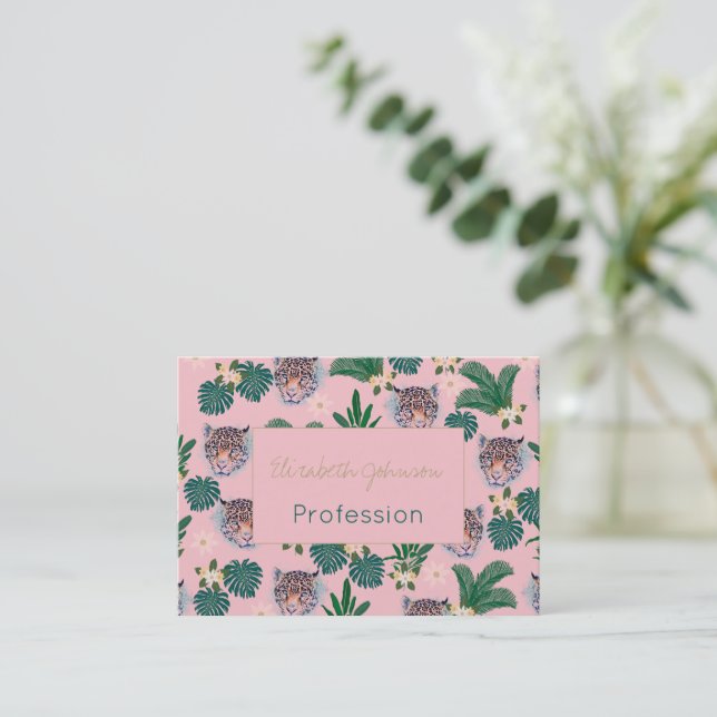 Tarjeta De Visita Foliage floral tropical rosa y rostros de leopardo (Anverso de pie)