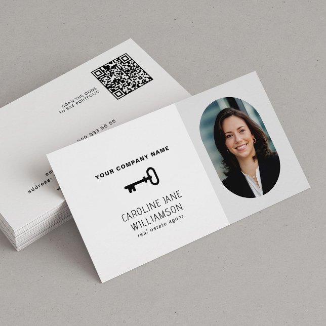 Tarjeta De Visita Foto profesional inmobiliaria logotipo de clave de (Subido por el creador)