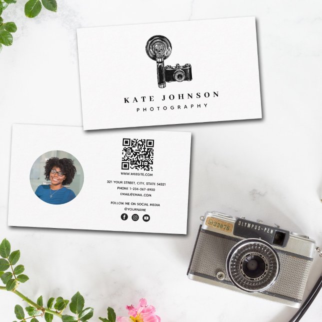 Tarjeta De Visita Fotografía de cámara de época Código QR en medios  (Subido por el creador)