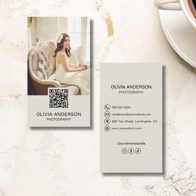 Tarjeta De Visita Fotografía moderna Fotógrafo de código QR (Modern Photography QR Code Photographer Business Card)