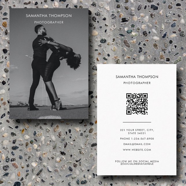 Tarjeta De Visita Fotógrafo Boda blanco negro fotografiado con códig (Subido por el creador)