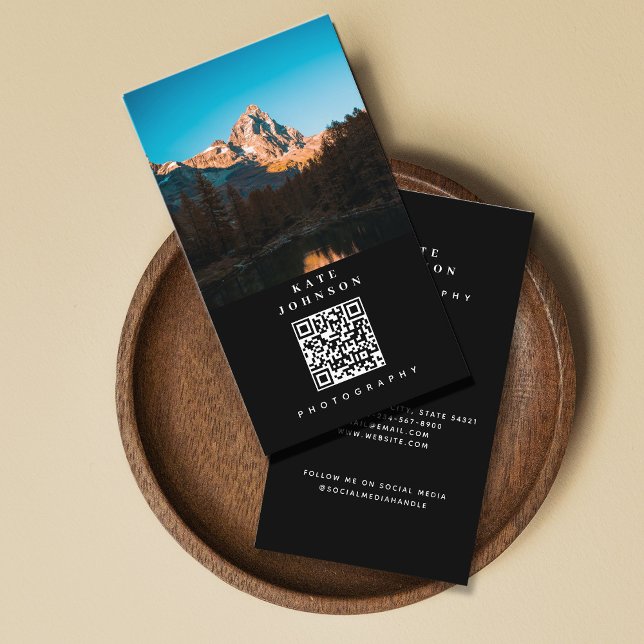 Tarjeta De Visita Fotógrafo Mínimo Moderno QR Código Medios Sociales (Subido por el creador)